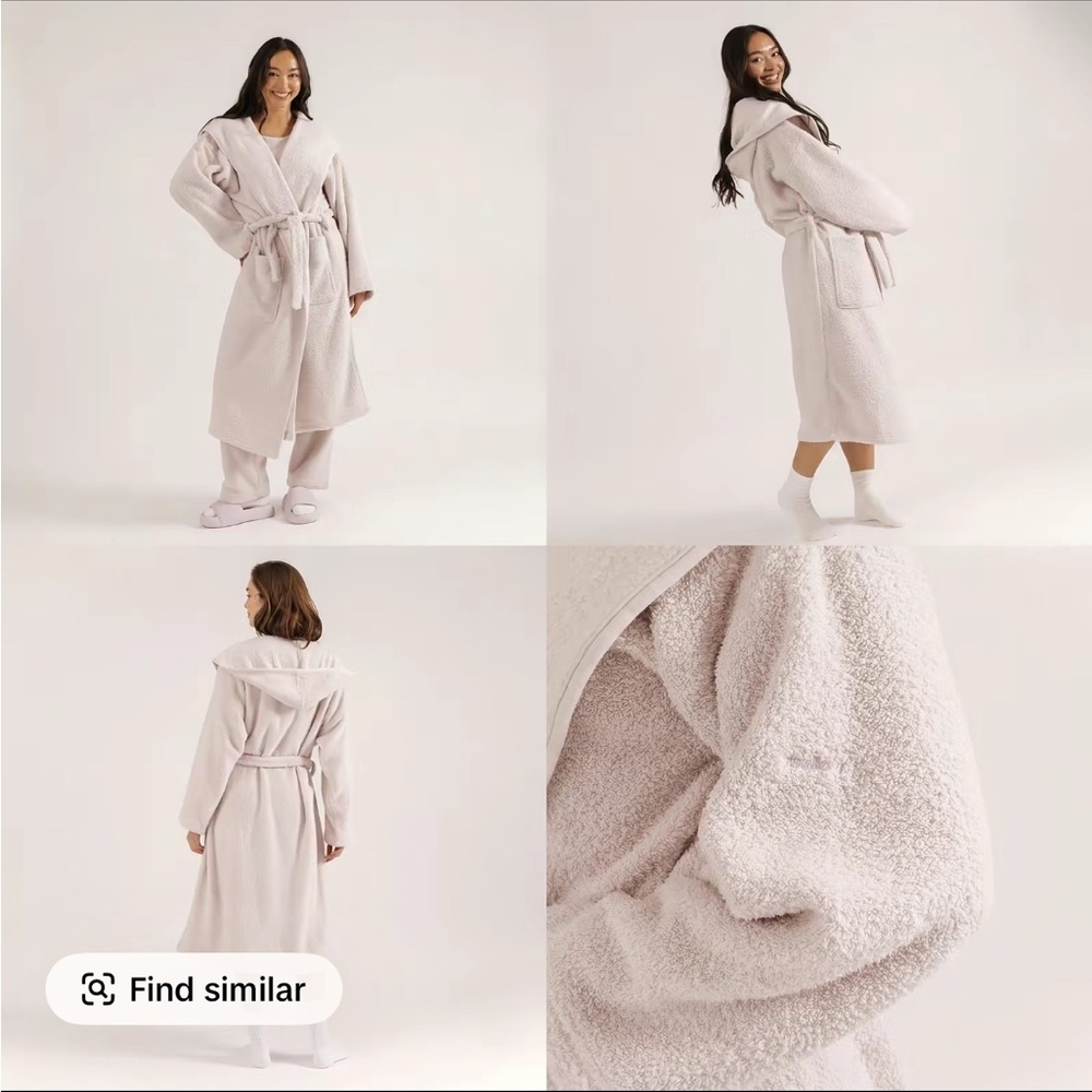 MellowSoft Hooded Robe - Picture 8 of 11
